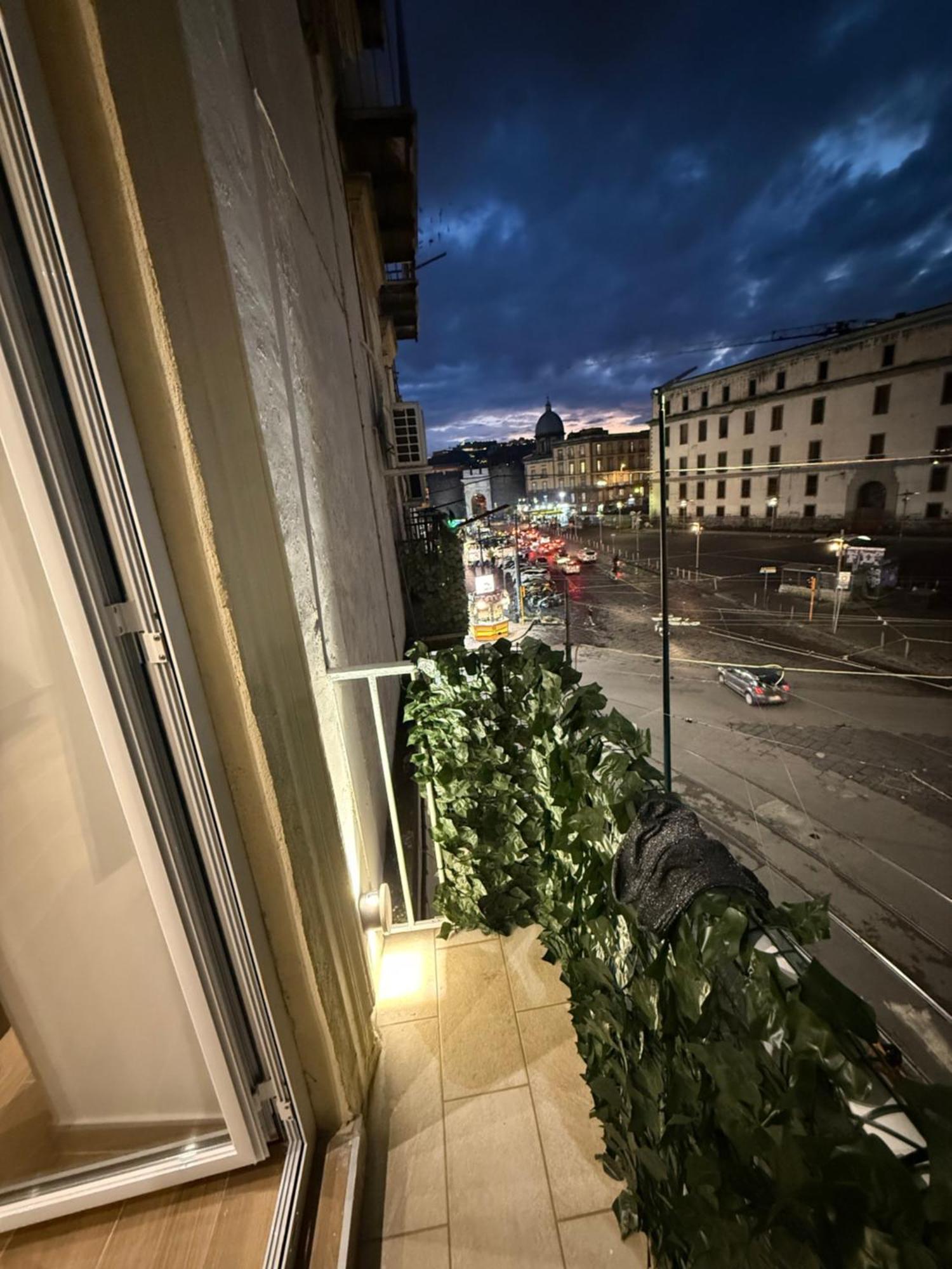 Il Regno Di Napoli Nápoles Exterior foto